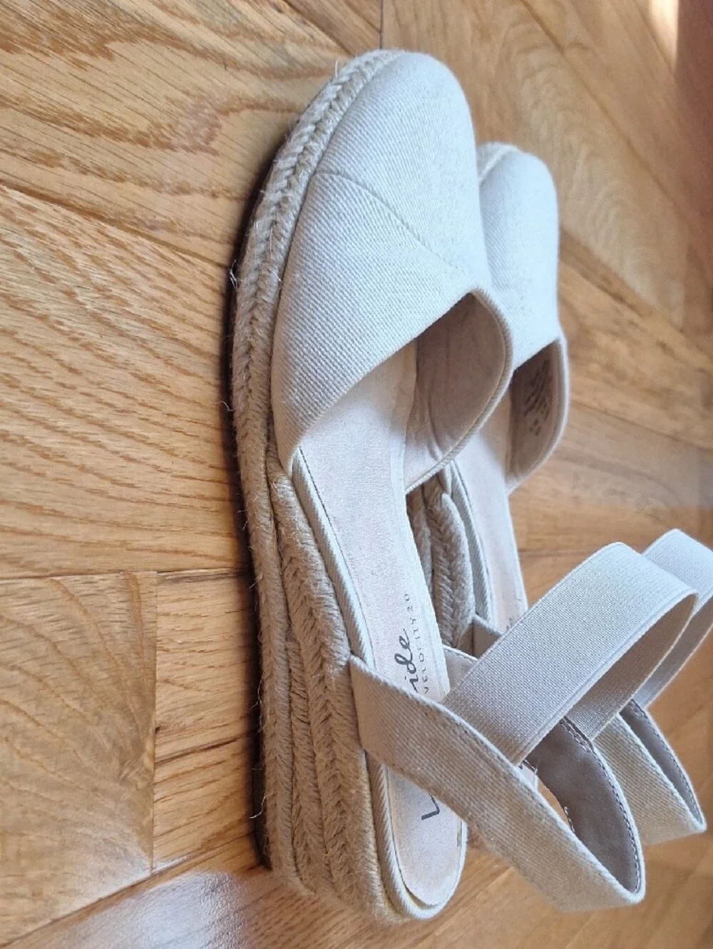 Life Stride Beige Slingback Pointed-Toe wedge heels